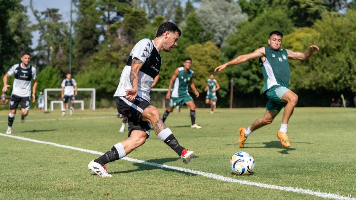 Equipos de entrenamiento de mediocampista