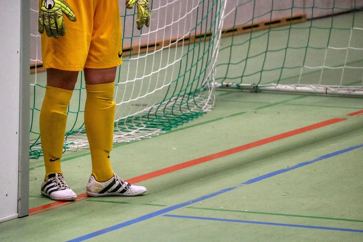 O goleiro se prepara com dedicação para a transição